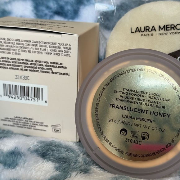 Laura Mercier Translucent Loose Setting Powder Ultra-Blur & Velour Puff (NEW) - Picture 4 of 9